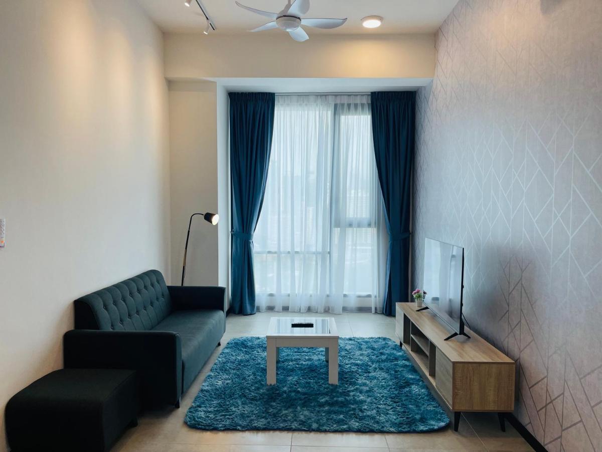 Astra At Opus Residences Куала-Лумпур Экстерьер фото